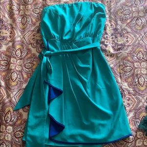 beautiful blue aqua color strapless dress